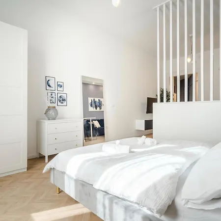 D58 - Grand Boulevard Royal - Location By Bqa Appartement *