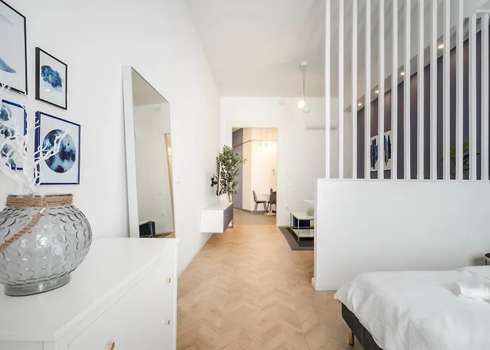 D58 - Grand Boulevard Royal - Location By Bqa Budapest