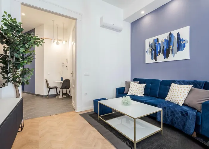 D58 - Grand Boulevard Royal - Location By Bqa Budapest